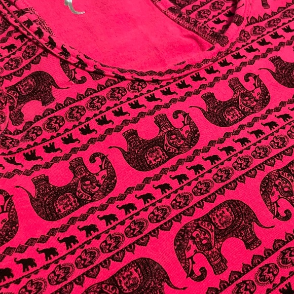 Rue21 Razorback Tank - Picture 2 of 4